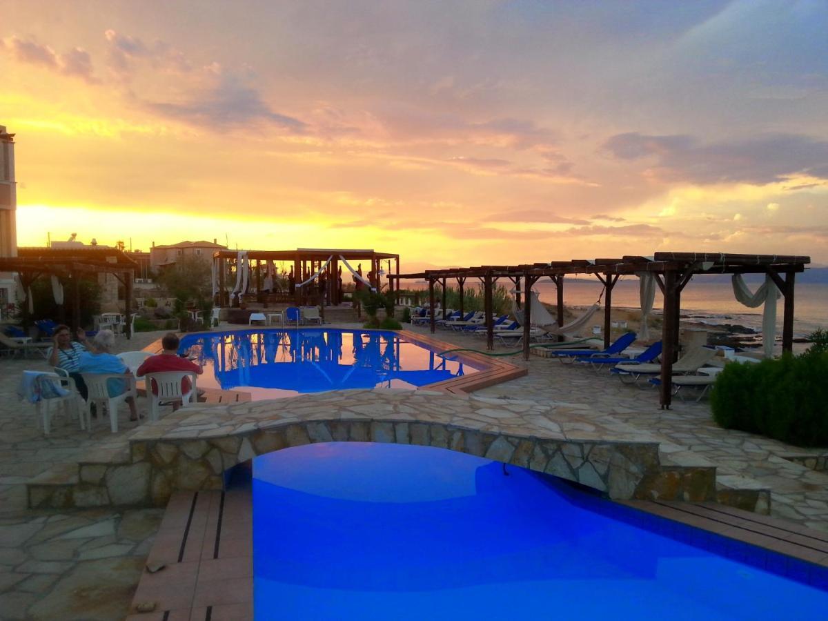 Aparthotel Irides Souvala Pokoj fotografie